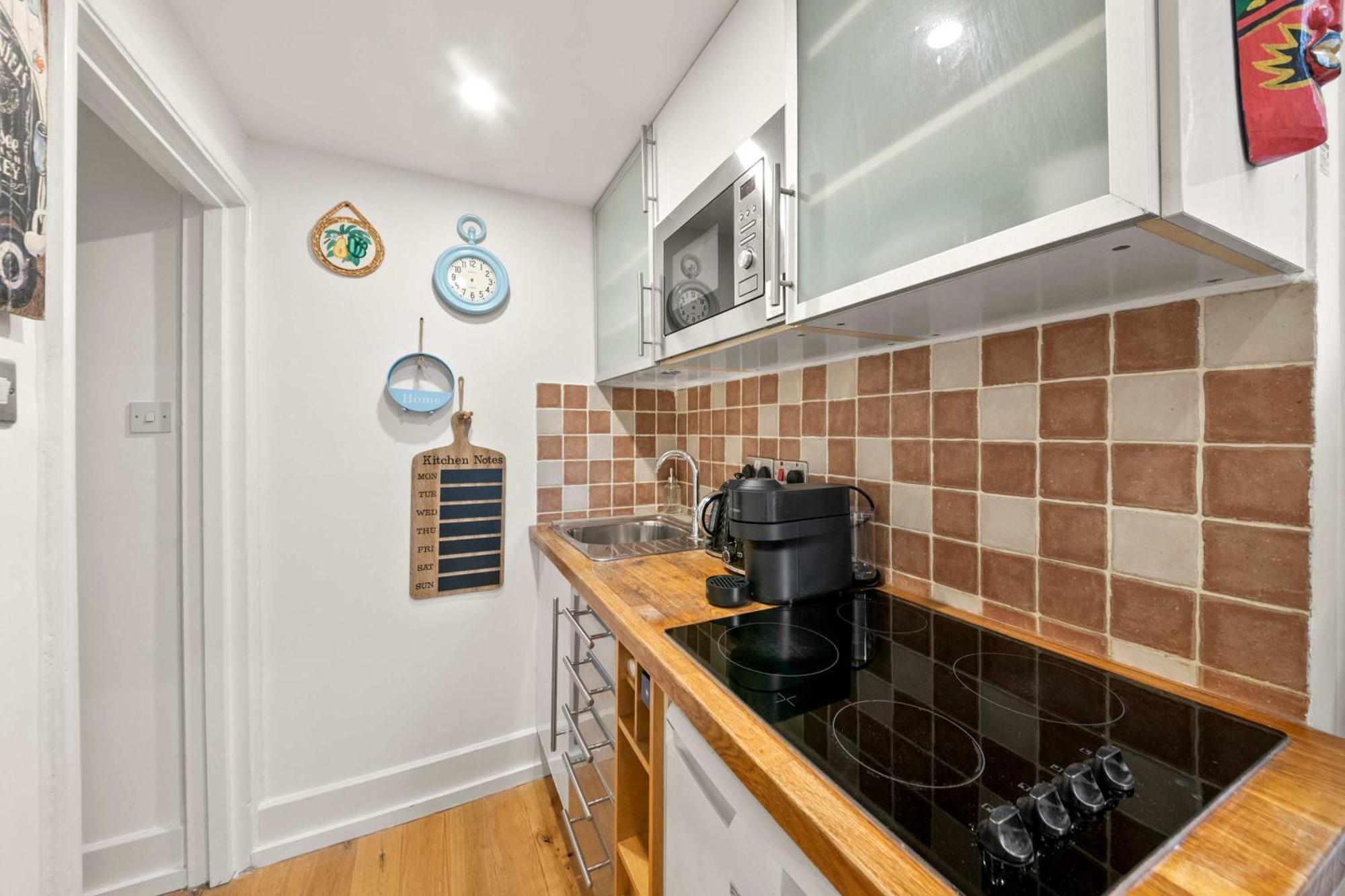 Sg, Elegant In Paddington Apartment